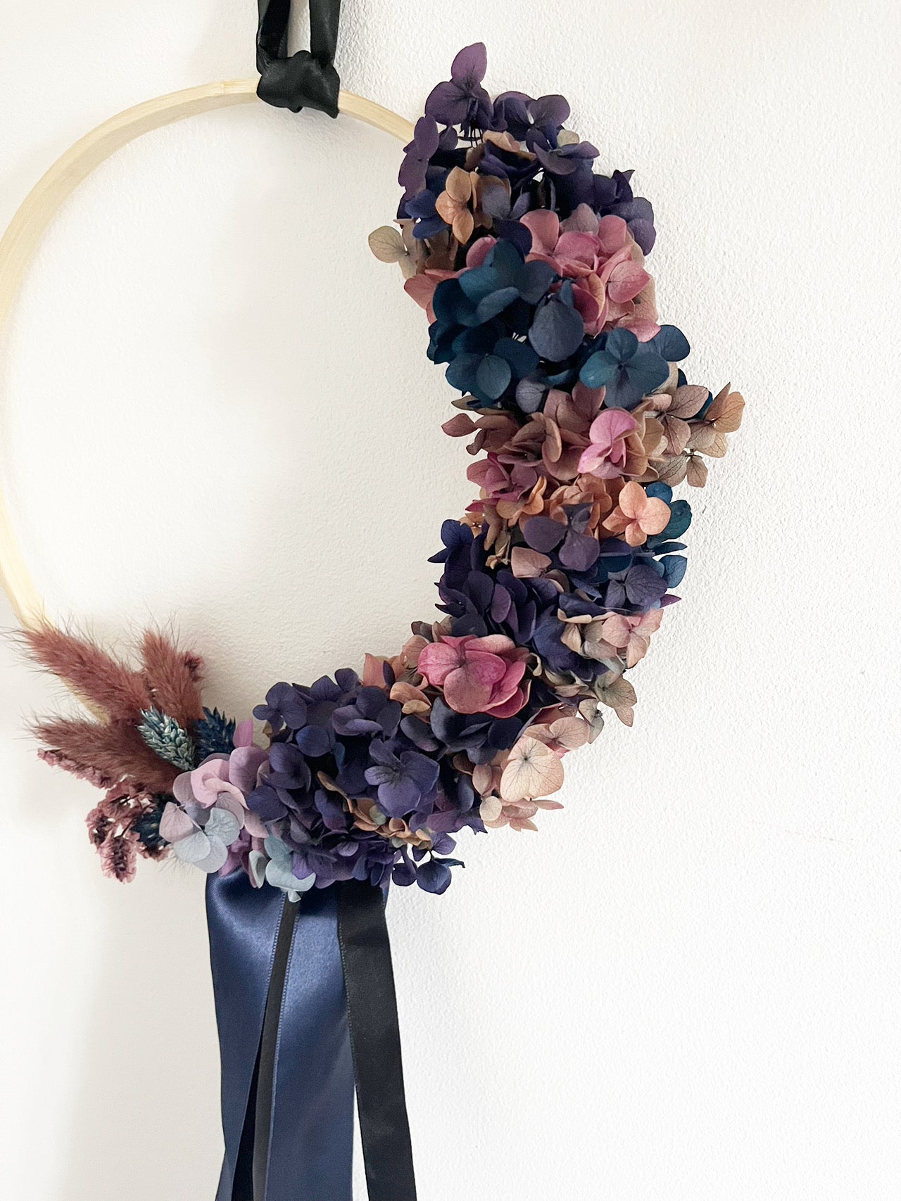 Couronne de fleurs stabilisées