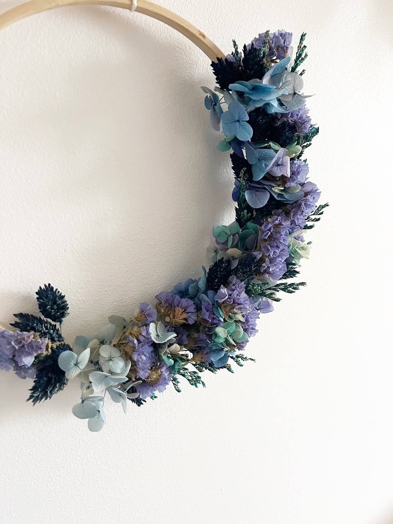 Couronne de fleurs stabilisées