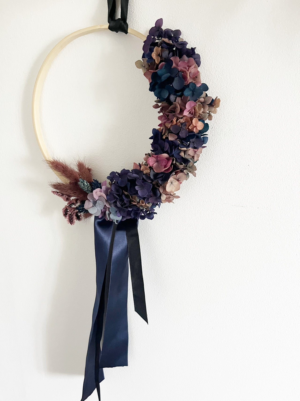 Couronne de fleurs stabilisées
